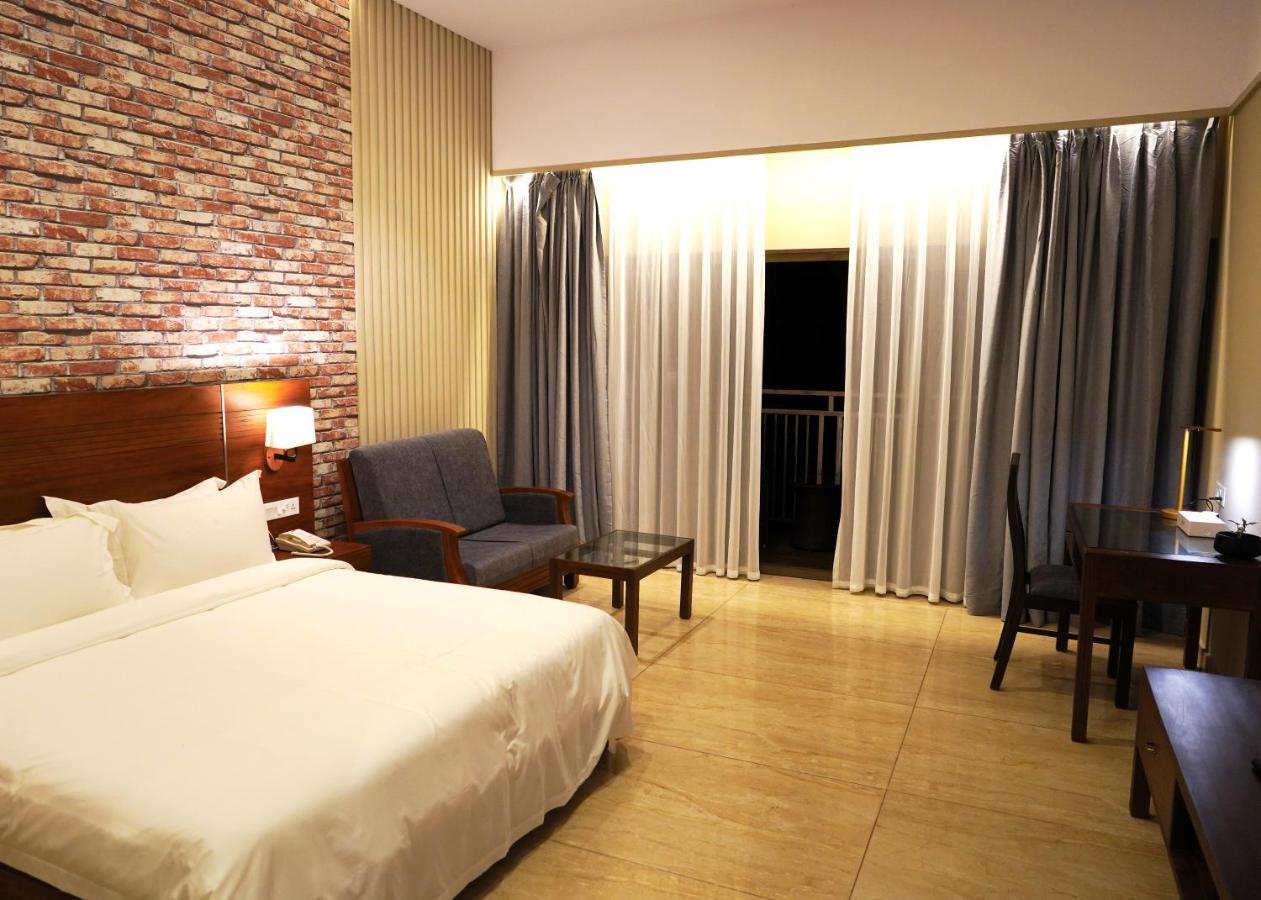 Elephant Passage Munnar Eksteriør bilde Deluxe room