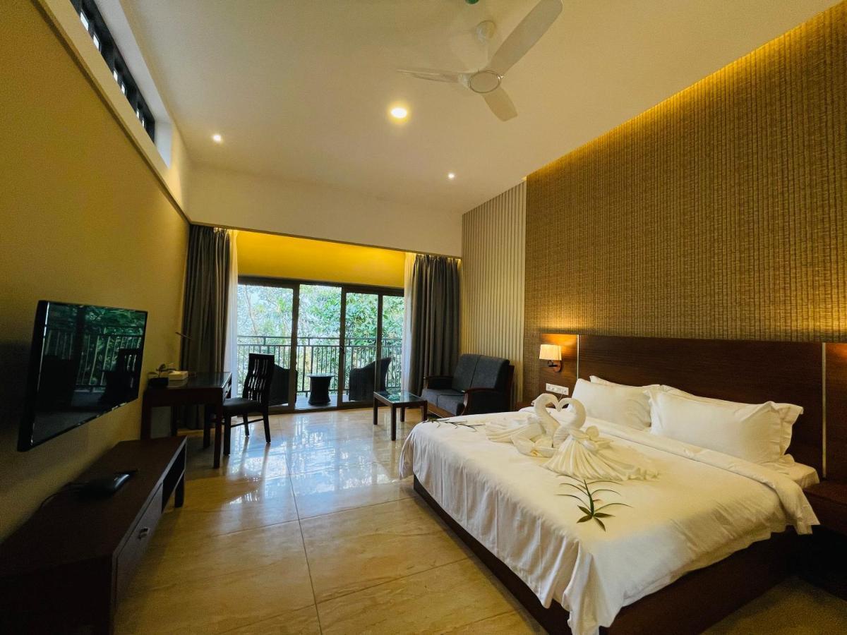 Elephant Passage Munnar Eksteriør bilde Deluxe Room
