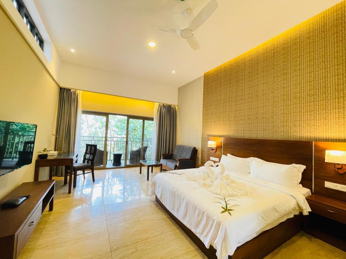 Elephant Passage Munnar Eksteriør bilde Deluxe Room