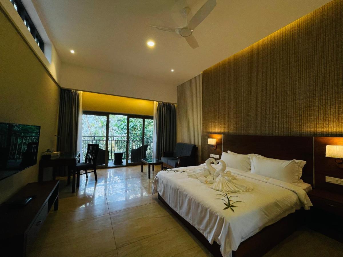Elephant Passage Munnar Eksteriør bilde Deluxe room at the resort